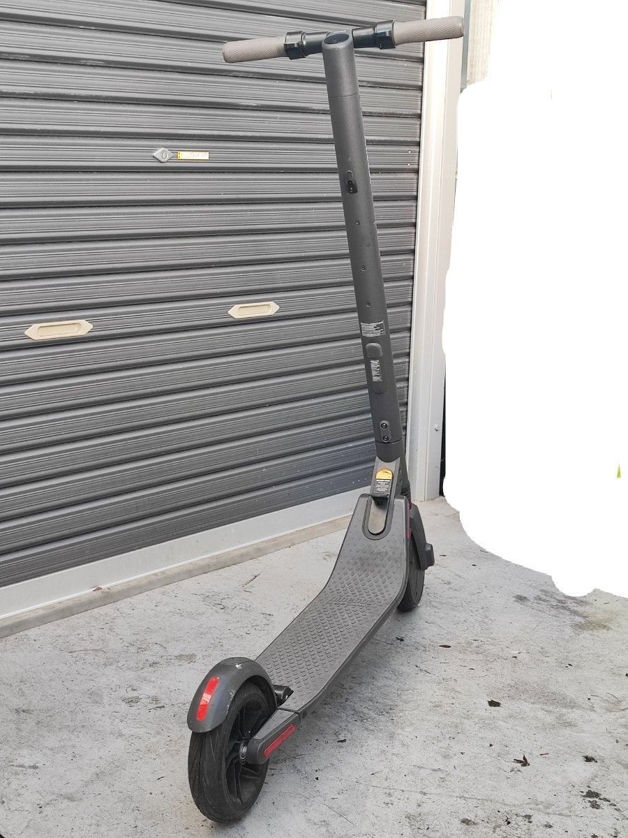 SEGWAY ninebot セグウェイ ナインボットES2 バッテリー交換済 SEGWAY ninebot セグウェイ ナインボットES2 バッテリー交換済