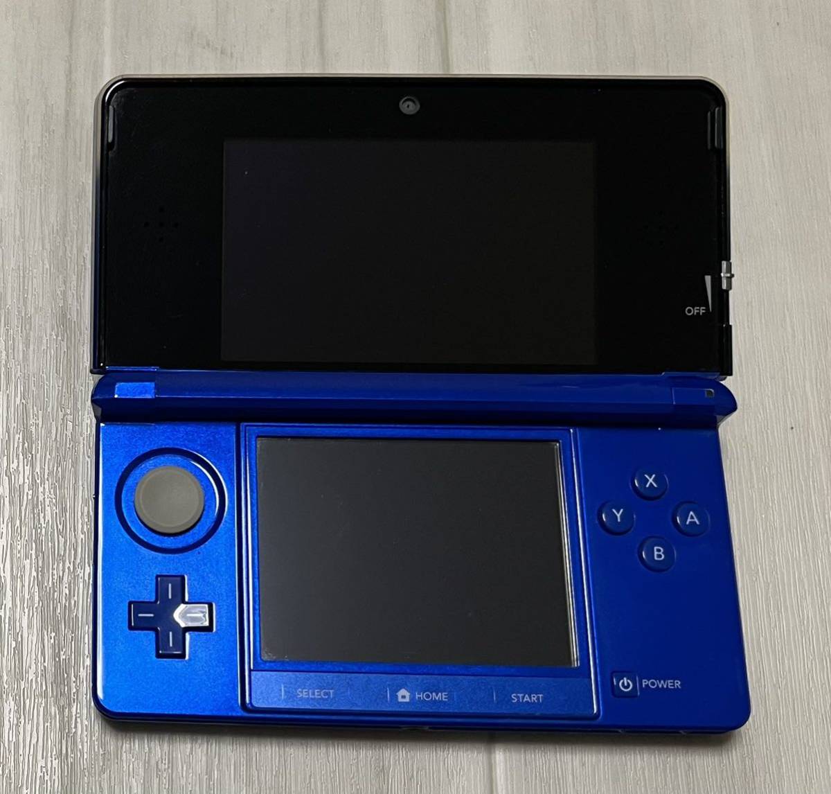 任天堂　NINTENDO ニンテンドー3DS コバルトブルー　本体　オマケ充電器付き