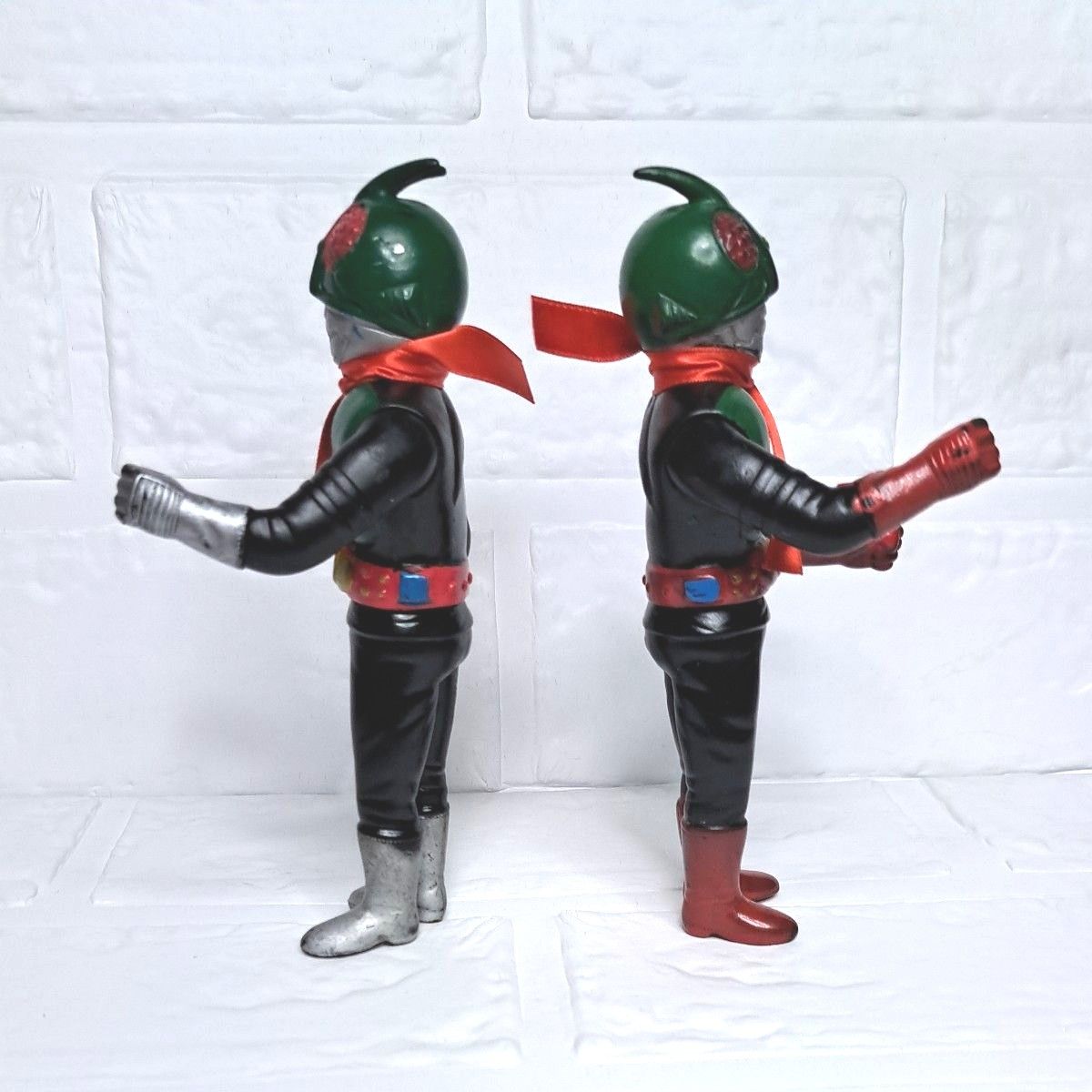 仮面ライダー 旧 1 号 2 号 希少ソフビ 2 体 セット ポピー 昭和 仮面ライダー 旧 1 号 2 号 希少ソフビ 2 体 セット ポピー 昭和