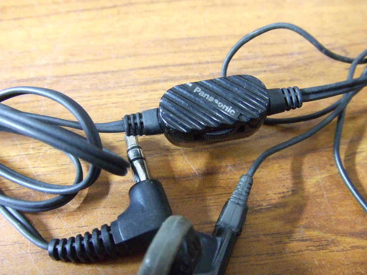 g267 Junk panasonic/ Panasonic retro earphone used 