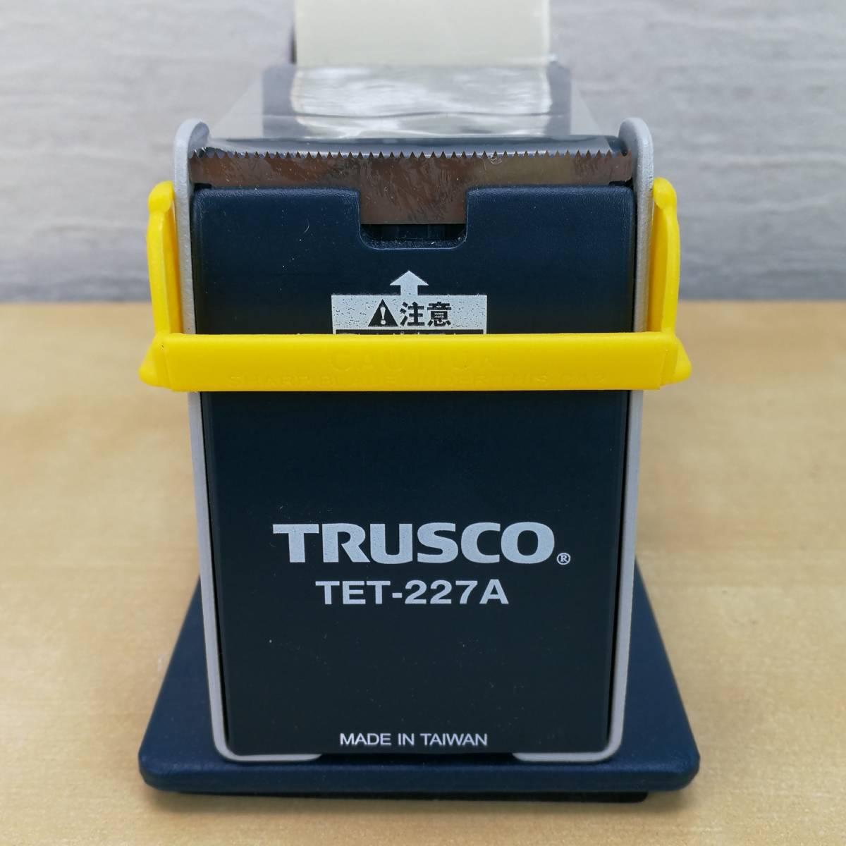 中古 TRUSCO(トラスコ) テープカッター (スチール製) 最大テープ幅50mm TET-227A_画像3