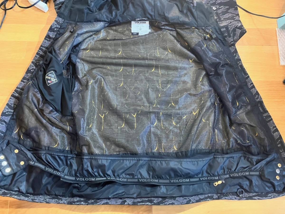 送料込 美USED VOLCOM ボルコム サイズM GORE-TEX ゴアテックス 送料込 美USED VOLCOM ボルコム サイズM GORE-TEX ゴアテックス