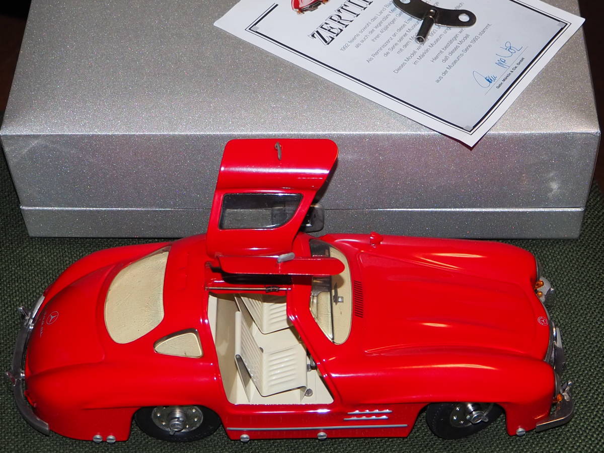 GERMANY MUSEUM MODEL メルクリン メルセデスベンツ300ＳＬGull Wing TIN TOY CLOCKWORK ブリキ シルバーアローの系譜 の画像2