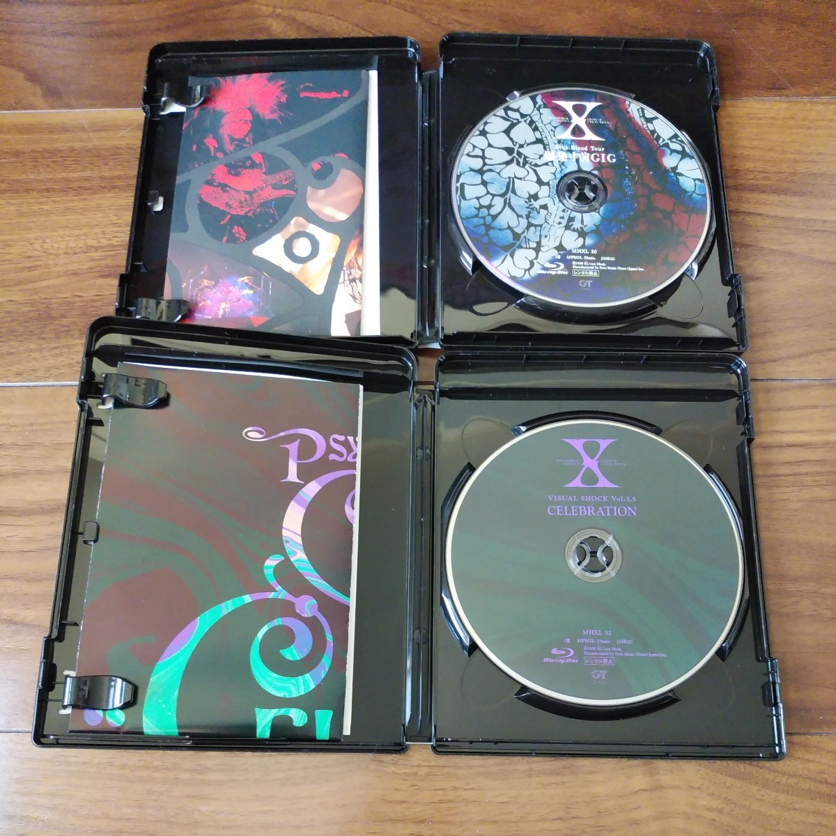 【送料無料】X JAPAN Blu-ray 2セット Blue Blood Tour 爆発寸前GIG VISUAL SHOCK Vol.2.5 CELEBRATION エックジャパン/ブルーレイ DVD_画像3