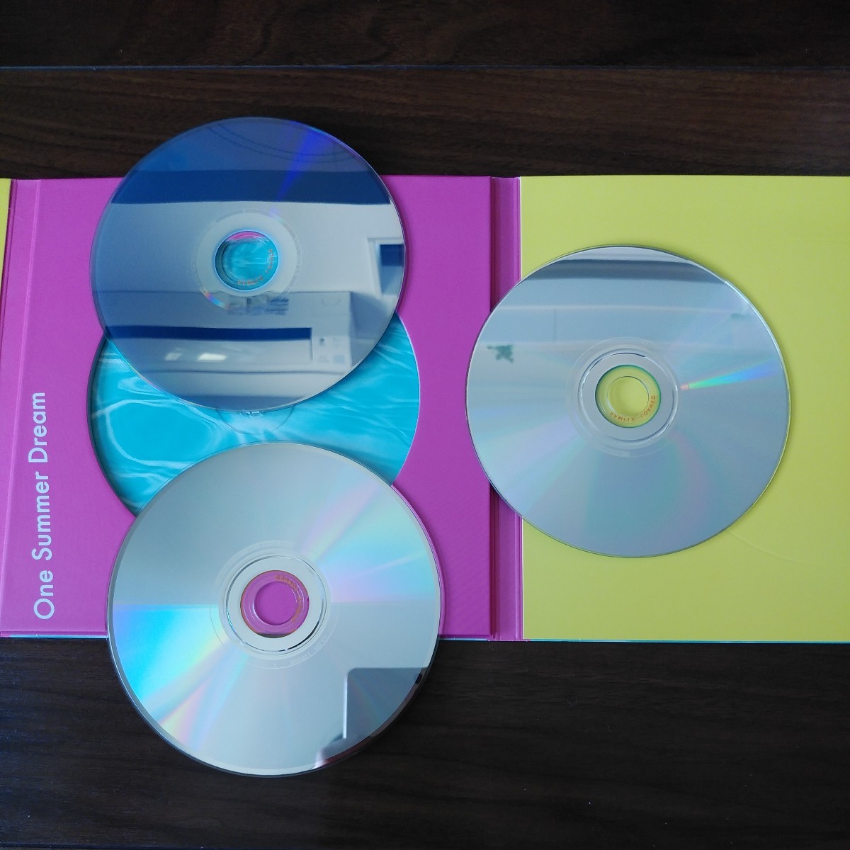 【送料無料】フィロソフィーのダンス 2CD+BD+フォトブック One Summer Dream 初回生産限定盤 7インチサイズ紙ジャケ仕様 ブルーレイ/DVD_画像8