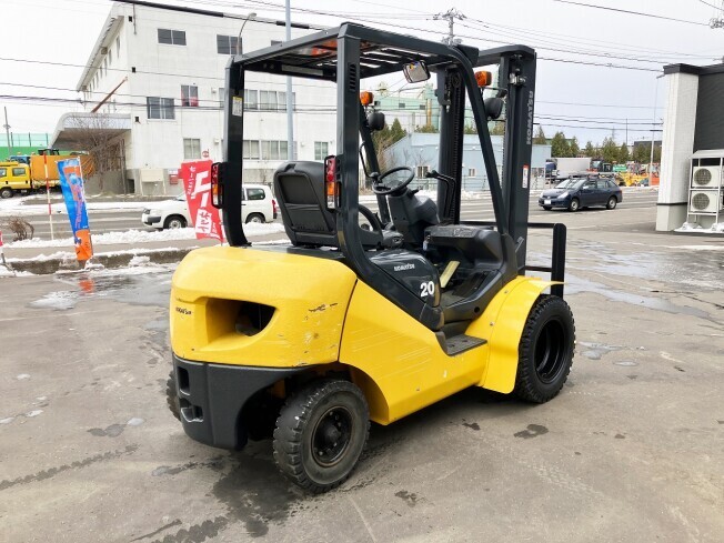 フォークリフト コマツ FD20T-17 2014年 1,885h 中古　フォークリフト_画像3