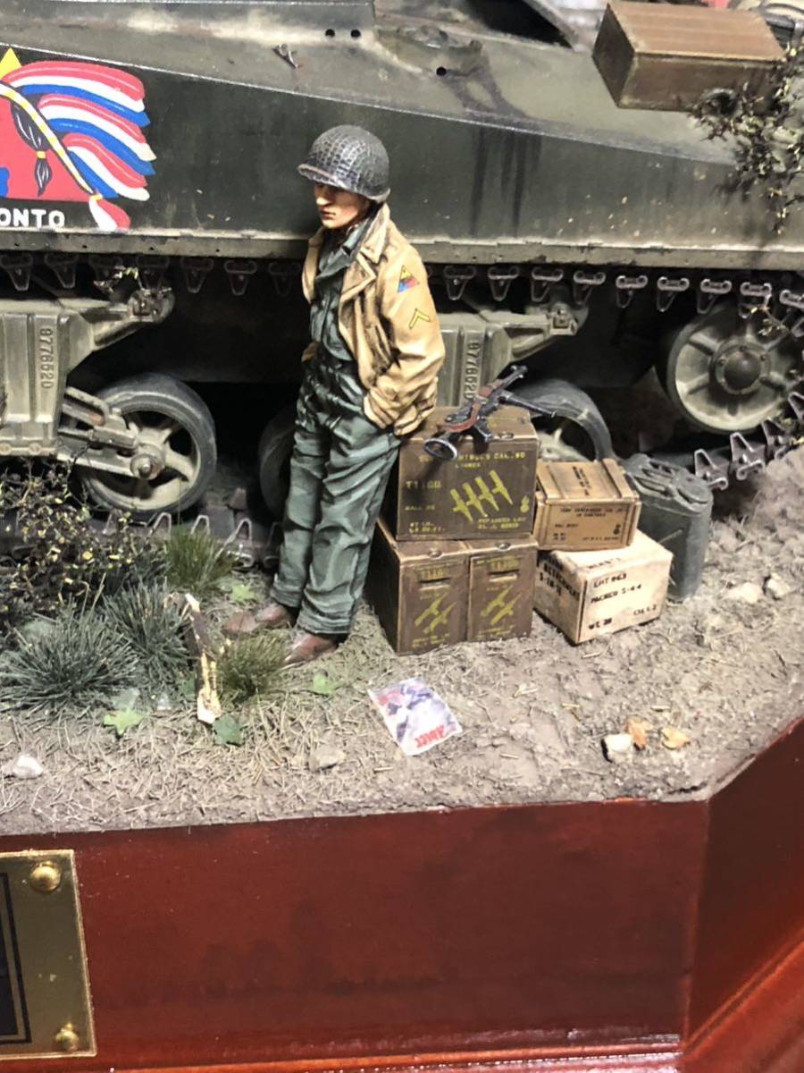 1/35 アメリカ軍 シャーマン戦車 兵士 ジオラマ完成品 WW2 商品 1/35 アメリカ軍 シャーマン戦車 兵士 ジオラマ完成品 WW2 商品