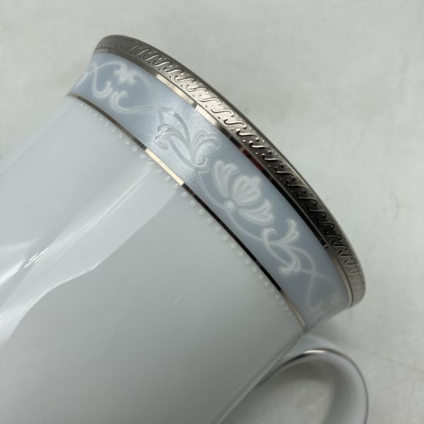 1499【新品未使用】Noritake ノリタケ マグペアセット ハンプシャープラチナ マグカップ 銀縁 洋食器 茶器_画像7