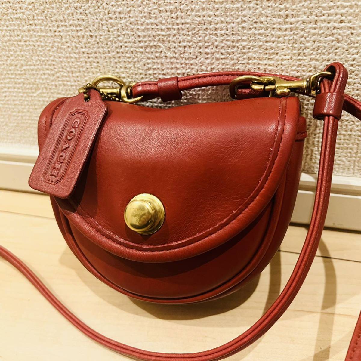 【美品】COACH オールドコーチ ミニショルダーバッグ レッド 9826 ウエストバッグ ゴールド金具 ターンロック レア品 USA製