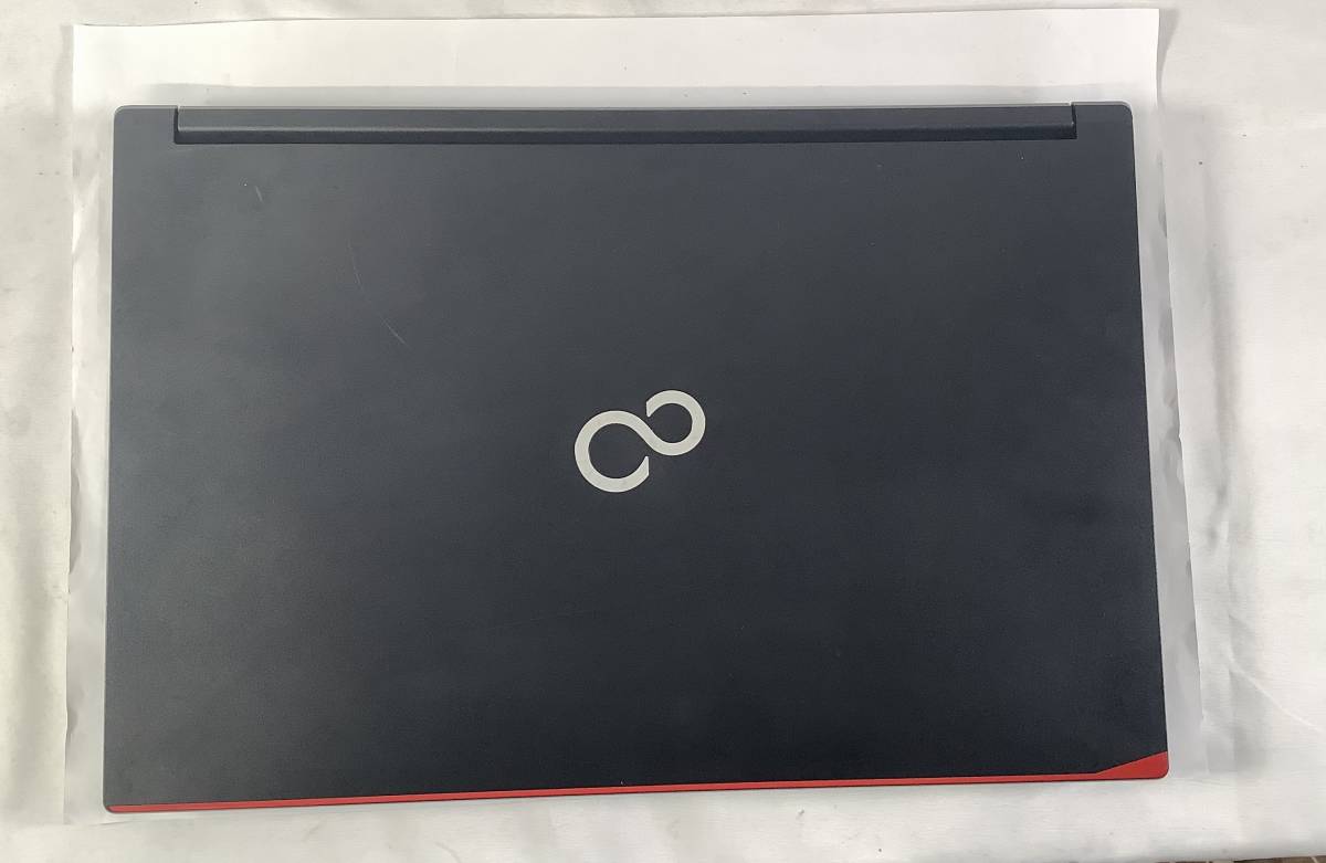 K5121201 FUJITSU LIFEBOOK A577/S 　/i5-7200U/8GB メモリ/128GB SSD/ 1点【通電OK】_画像2