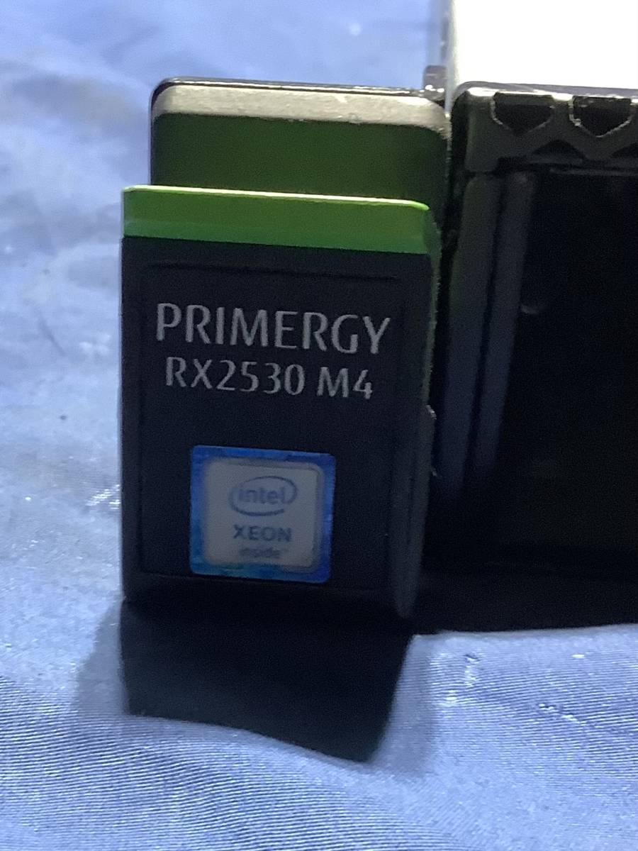 K5121314 FUJITSU PRIMERGY RX2530 M4 1点【通電OK、本体のみ】_画像4