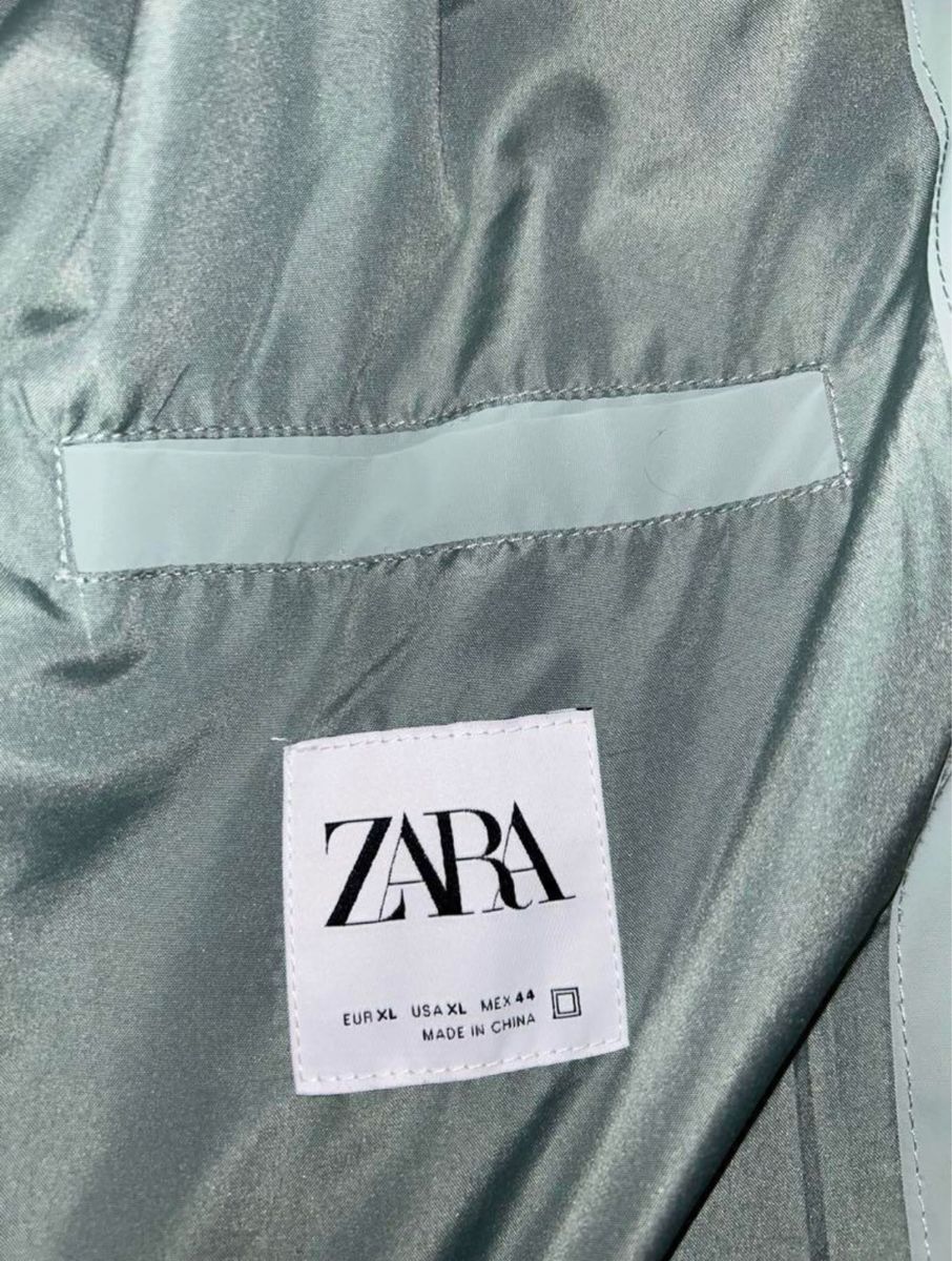 最終値下げ　ZARA ジップアップ　ブルゾン　グリーン　XLサイズ ナイロンジャケット