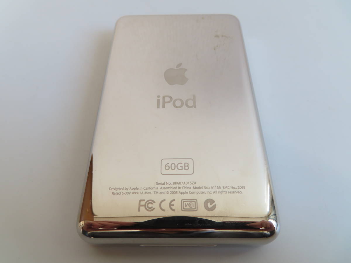 Apple iPod classic A1136 (第 5 世代) 60GB ホワイト MA003J_画像2