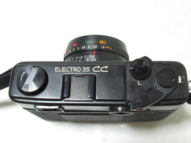 [de2 BY6169] YASHICA ヤシカ ELECTRO エレクトロ 35 CC COLOR-YASHINON DX 35mm F1.8 レンジファインダー フィルムカメラ_画像3