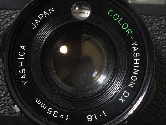 [de2 BY6169] YASHICA ヤシカ ELECTRO エレクトロ 35 CC COLOR-YASHINON DX 35mm F1.8 レンジファインダー フィルムカメラ_画像2