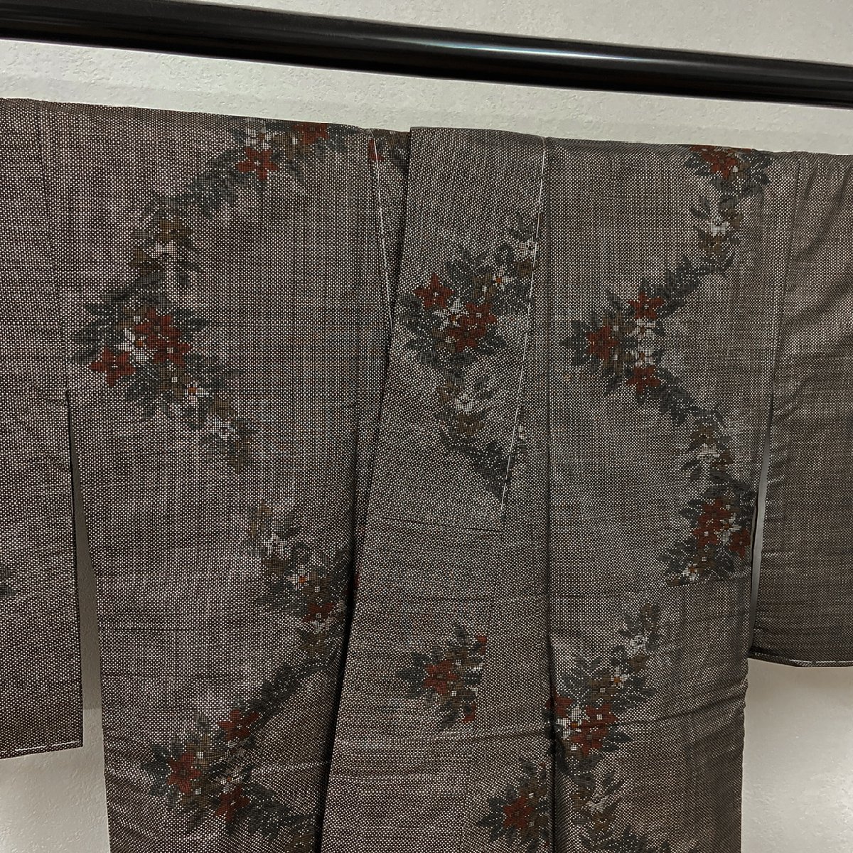 着物月花　艶やかな花　本場大島紬　未使用品　正絹　伝統工芸品　きものやまと　ki329_画像6