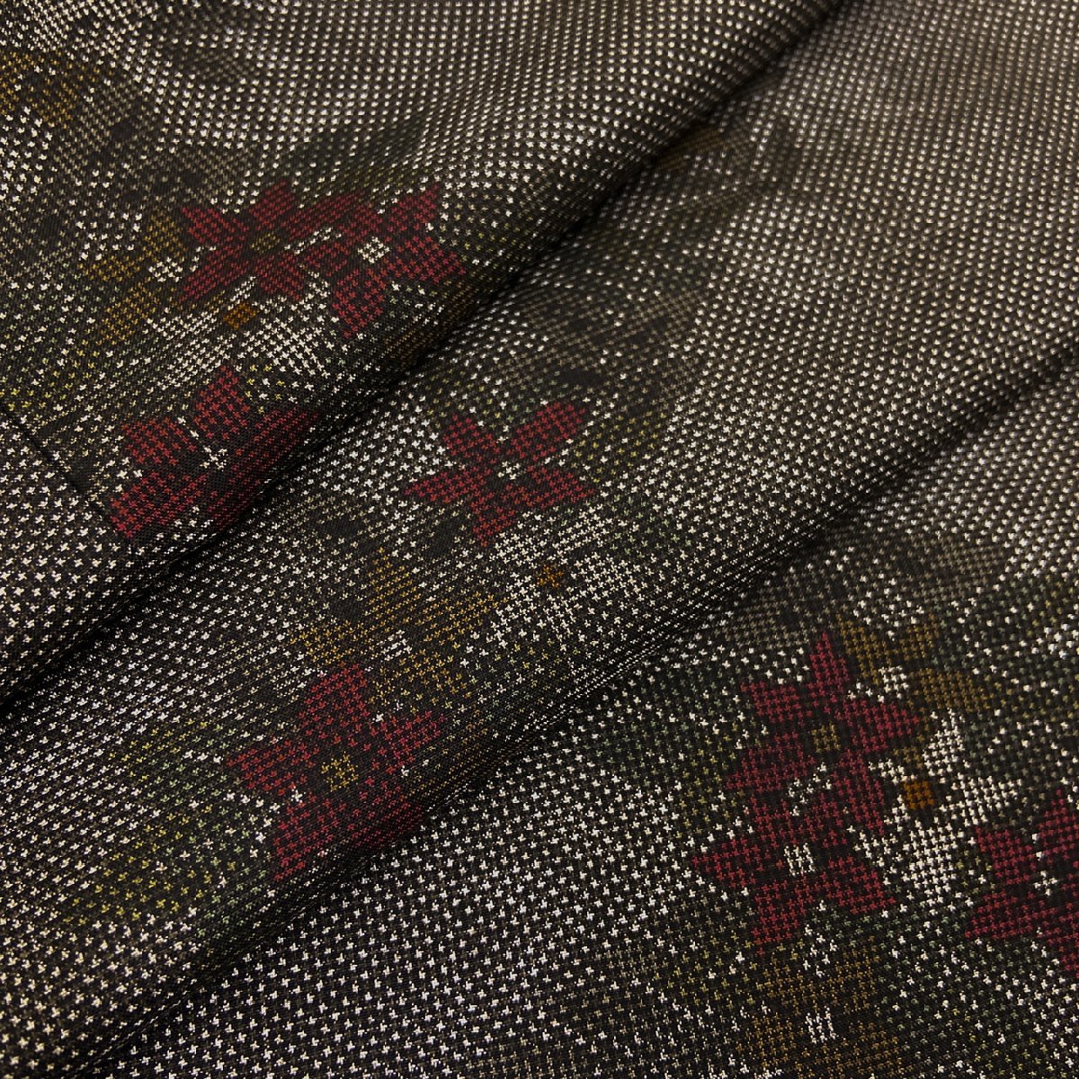 着物月花　艶やかな花　本場大島紬　未使用品　正絹　伝統工芸品　きものやまと　ki329_画像9