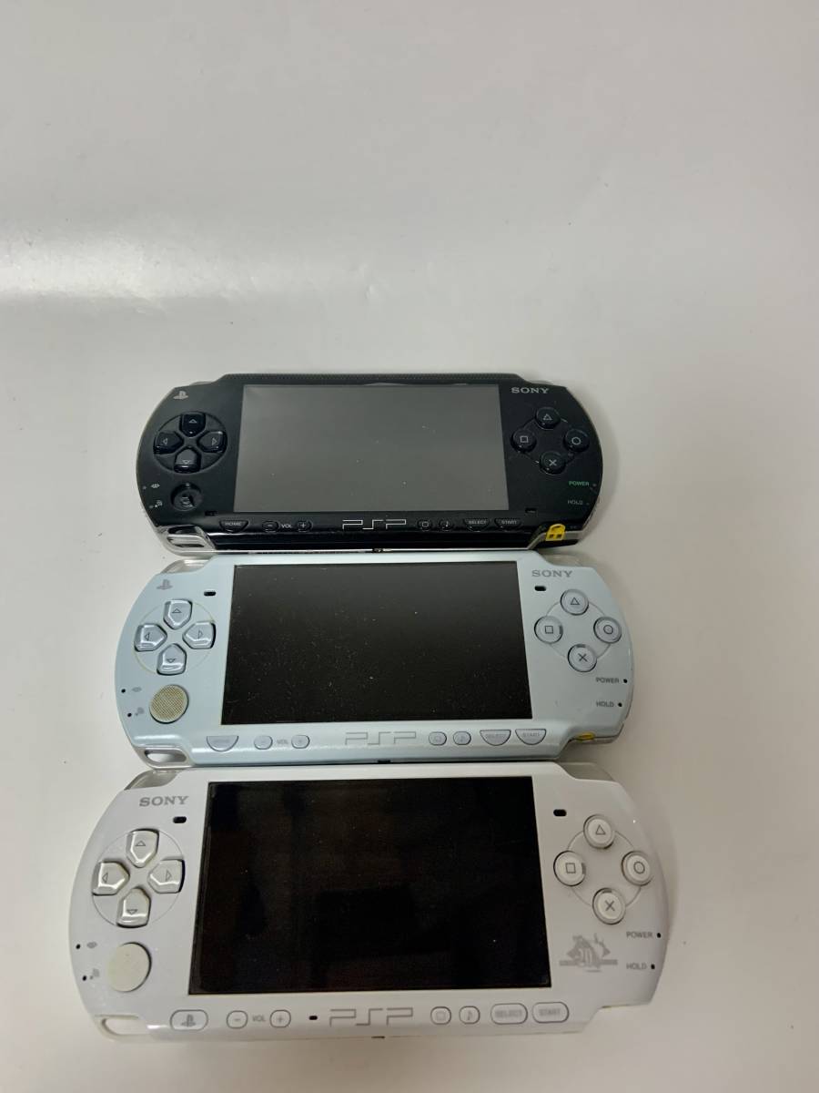 ★1円～ ジャンク品 SONY ソニー PSP-1000 PSP-2000 PSP-3000 3台まとめ売り プレイステーションポータブル ブラック ブルー ホワイト_画像1