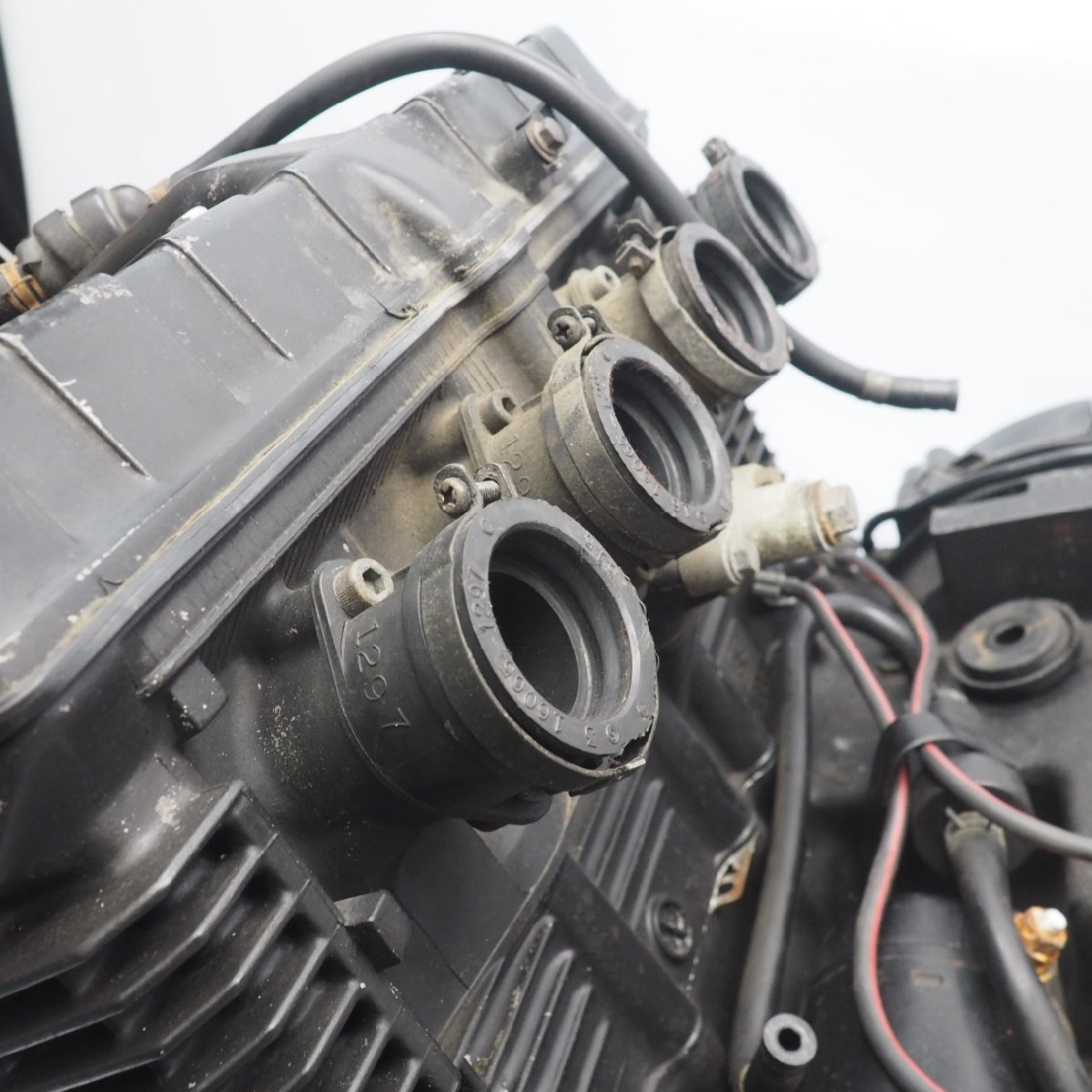クランキングはOK!ZRX400 エンジン engine ZR400E E1 94年辺り レストア素材にセルモーター エンジンカバー_画像8