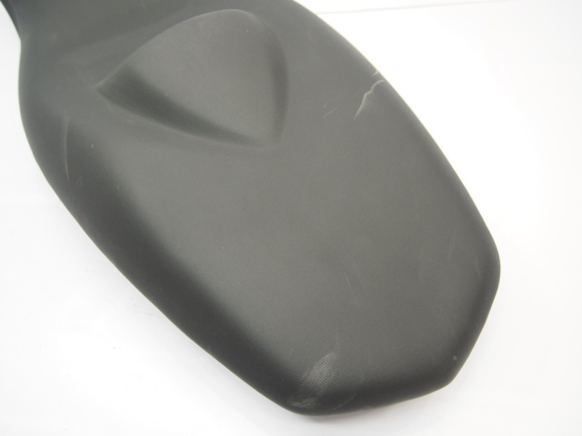 BMW F800S F800ST original seat tear . less to the exchange 7678600 stamp 