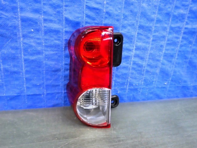S1591 NV200 バネット M20 左テール T002 3 美品