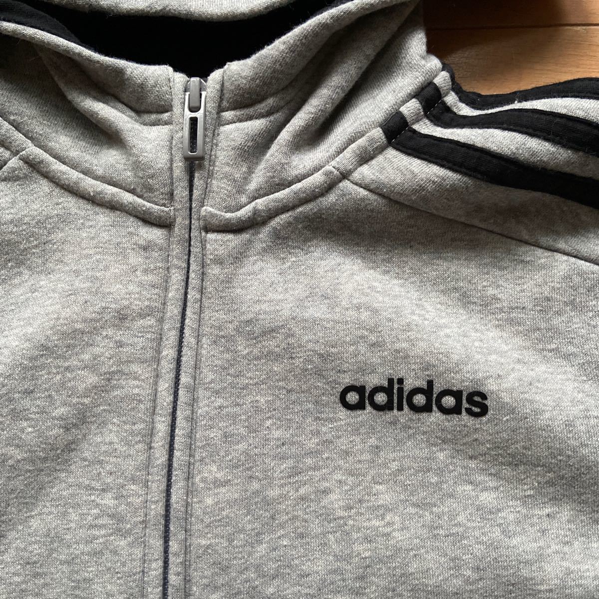 adidas☆... подъём  парка  ...♪ размер  160☆ красивая вещь 