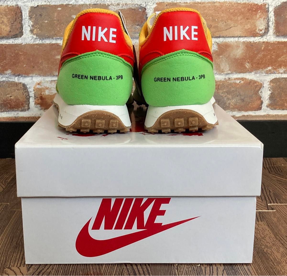 ナイキ チャレンジャー 27cm 未使用 黒タグ付き NIKE CHALLENGER ナイキ チャレンジャー 27cm 未使用 黒タグ付き NIKE CHALLENGER