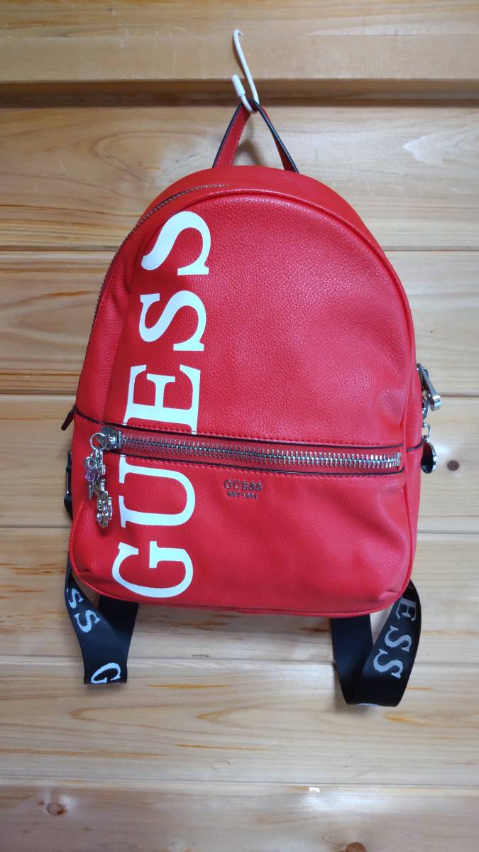 GUESS ゲス　レディースリュック　美品　人気商品　人気ブランド　　送料無料_画像1