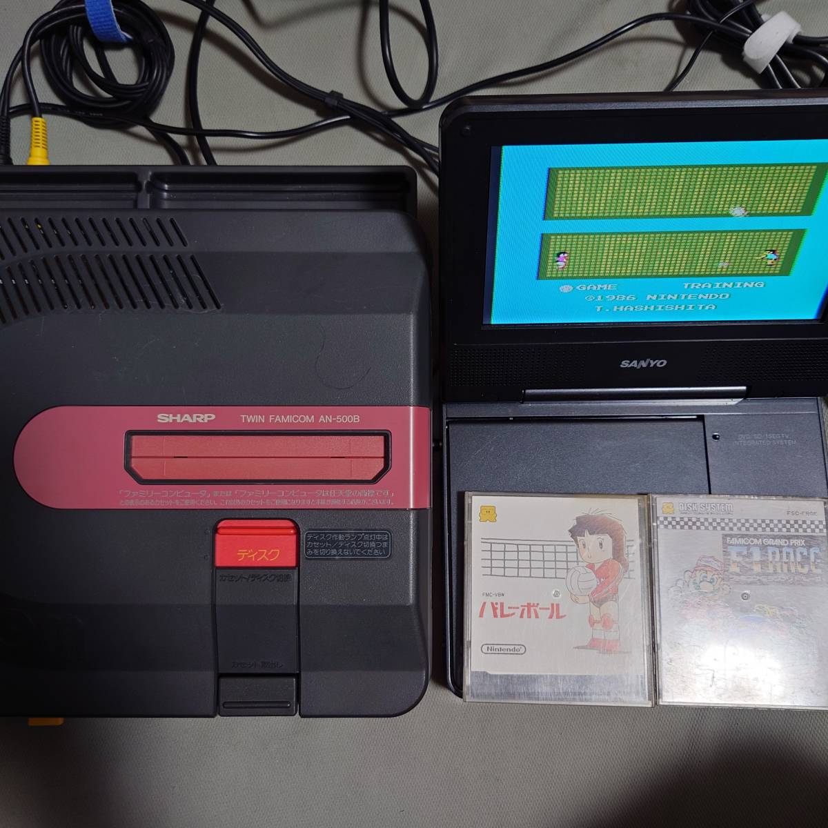ツインファミコン 黒赤本体セット|Yahoo!フリマ(旧PayPayフリマ) ツインファミコン 黒赤本体セット|Yahoo!フリマ(旧PayPayフリマ)