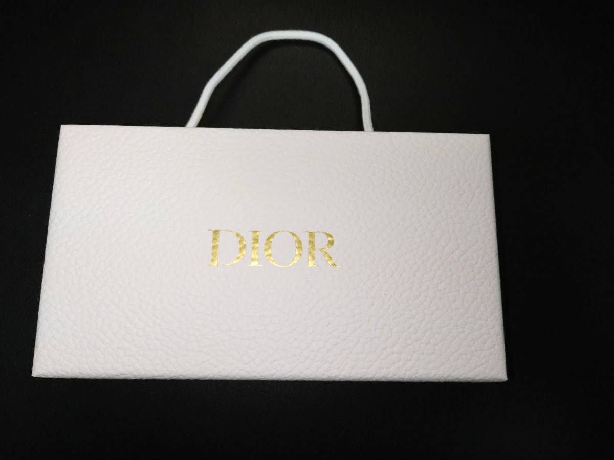 新品 未使用 Christian Dior ディオール ネイルケアセット ベースコートアブリコ クレームアブリコ ネイルクリーム 爪やすり 送料無料 _画像3