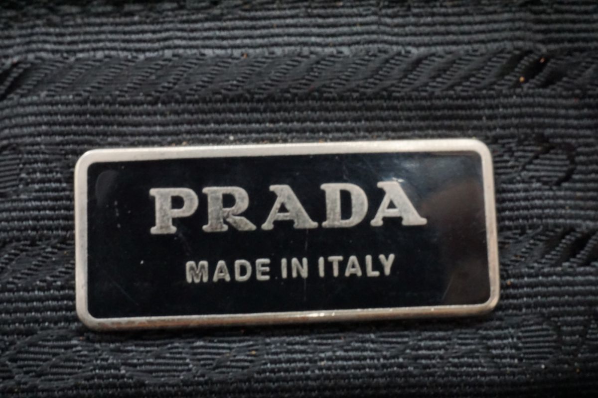 1円〜 プラダ メッセンジャー ショルダーバッグ クロスボディ 三角ロゴプレート V165 Unisex テスートナイロン 黒 ブラック PRADA 7025h_画像10