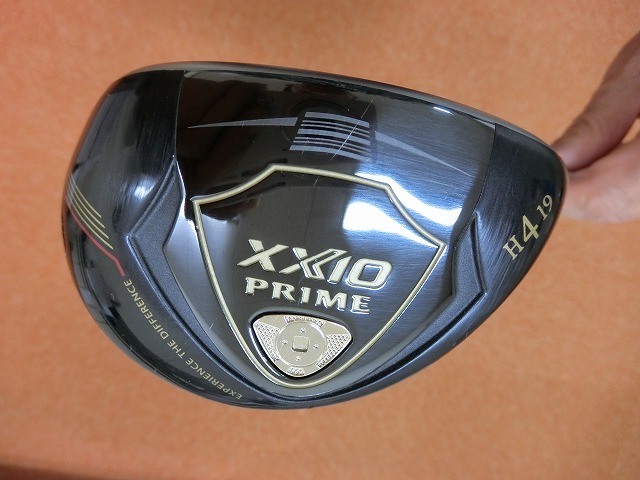 ★中古美品　★ダンロップ ゼクシオ XXIO PRIME 2023年 ハイブリッド　U4 SP-1200 フレックス【SR】 純正ヘッドカバー＆保証書付_画像1