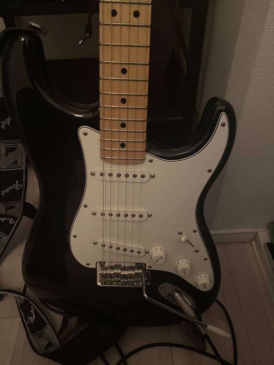 美品　使用時間少　FENDER ( フェンダー ) Player Stratocaster Maple BLK ソフトケース付き　エレキギター_画像1