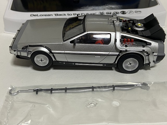 1/32 SCALEXTRIC デロリアン ”Back to the Future” 初回編登場車　新品未走行_画像6