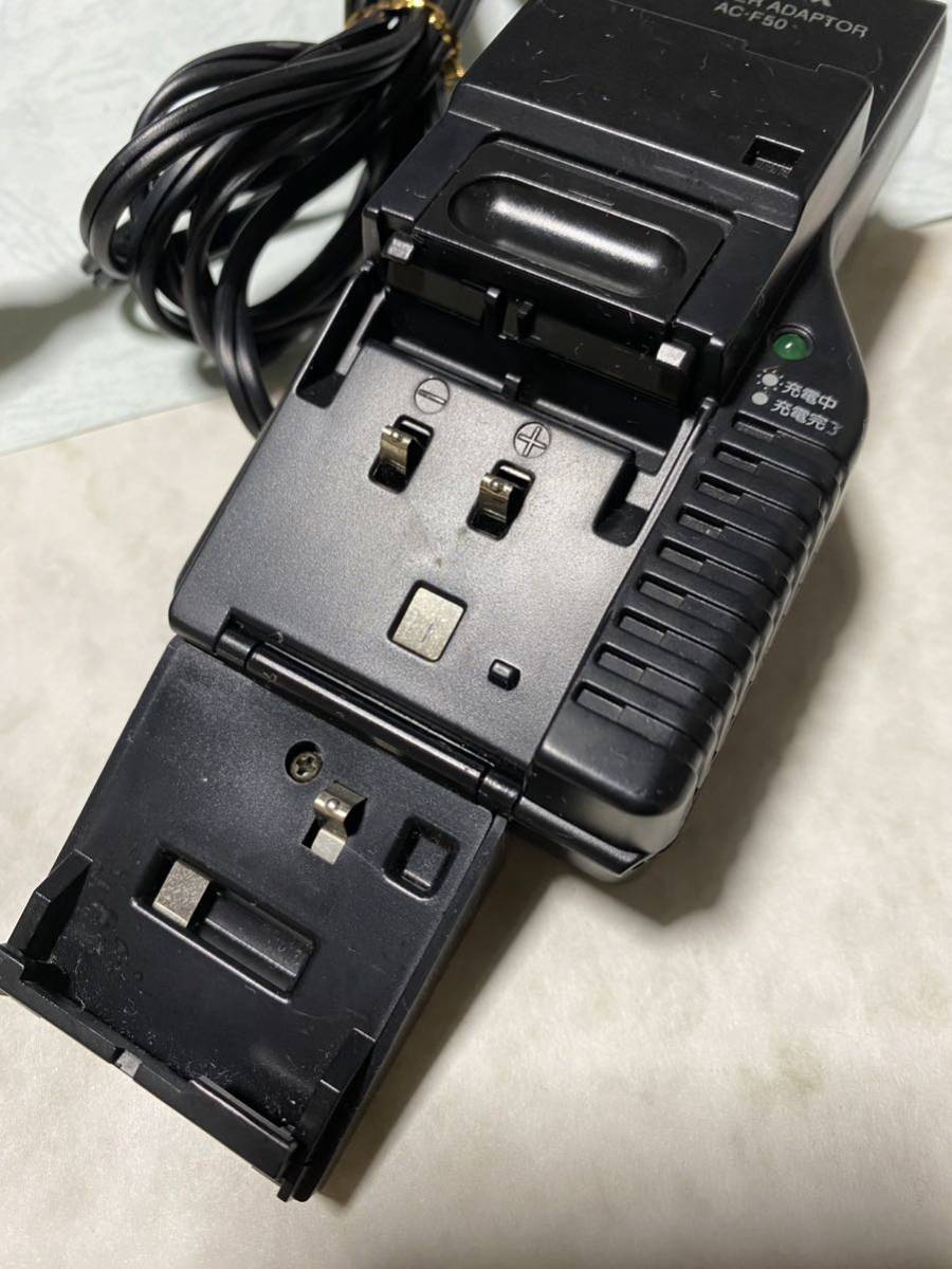 送料無料 中古フジックス純正 AC-F50 AC充電器バッテリー 送料無料 中古フジックス純正 AC-F50 AC充電器バッテリー