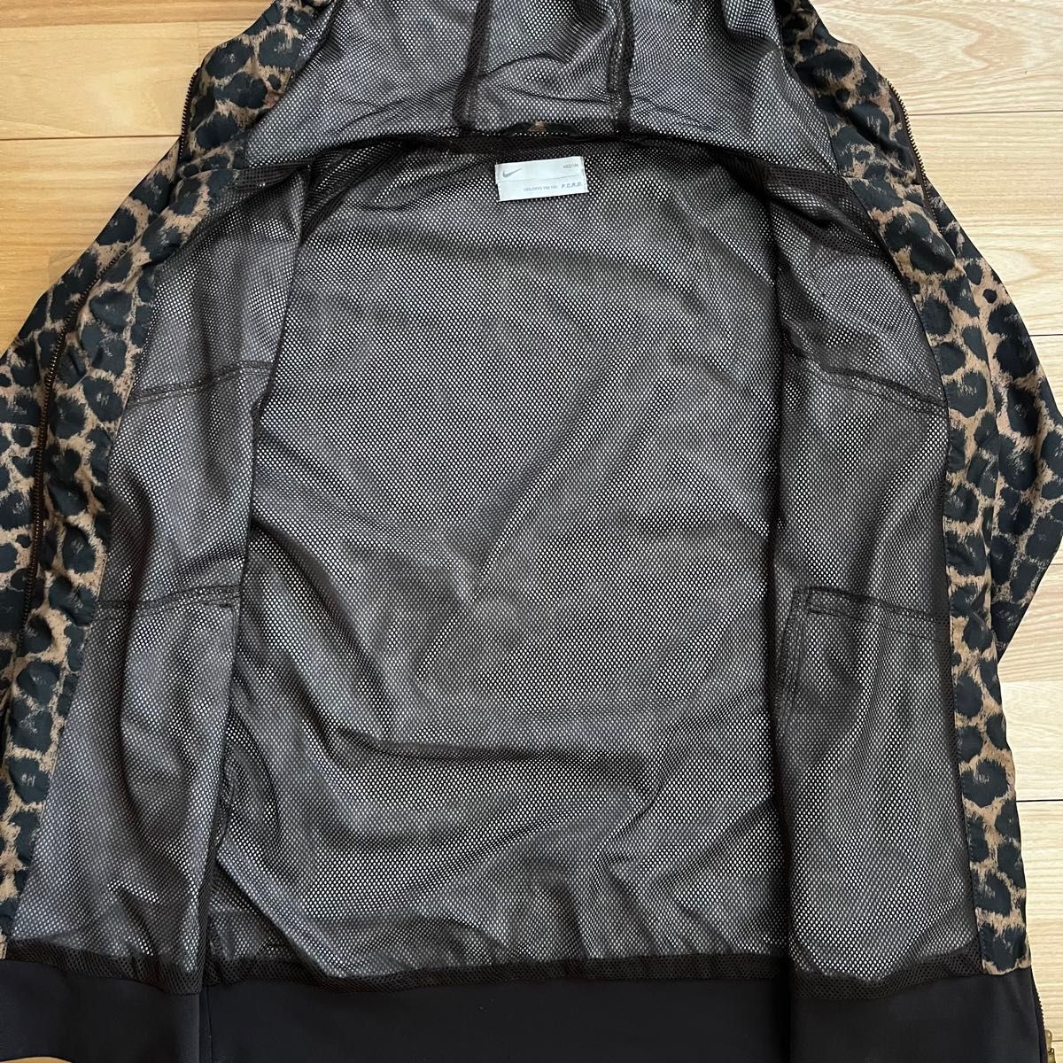 美品】FCRB × NIKE レオパード ヒョウ柄 ジャケット M|Yahoo 美品】FCRB × NIKE レオパード ヒョウ柄 ジャケット M|Yahoo