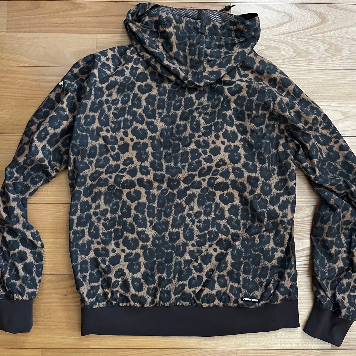 美品】FCRB × NIKE レオパード ヒョウ柄 ジャケット M|Yahoo 美品】FCRB × NIKE レオパード ヒョウ柄 ジャケット M|Yahoo
