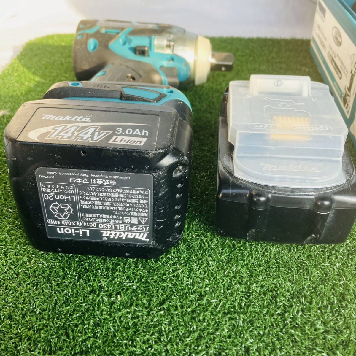 makita マキタ 充電式インパクトレンチ 14.4V 充電器　バッテリー2個付き TW152DRFX 純正　1円スタート　インパクト_画像6