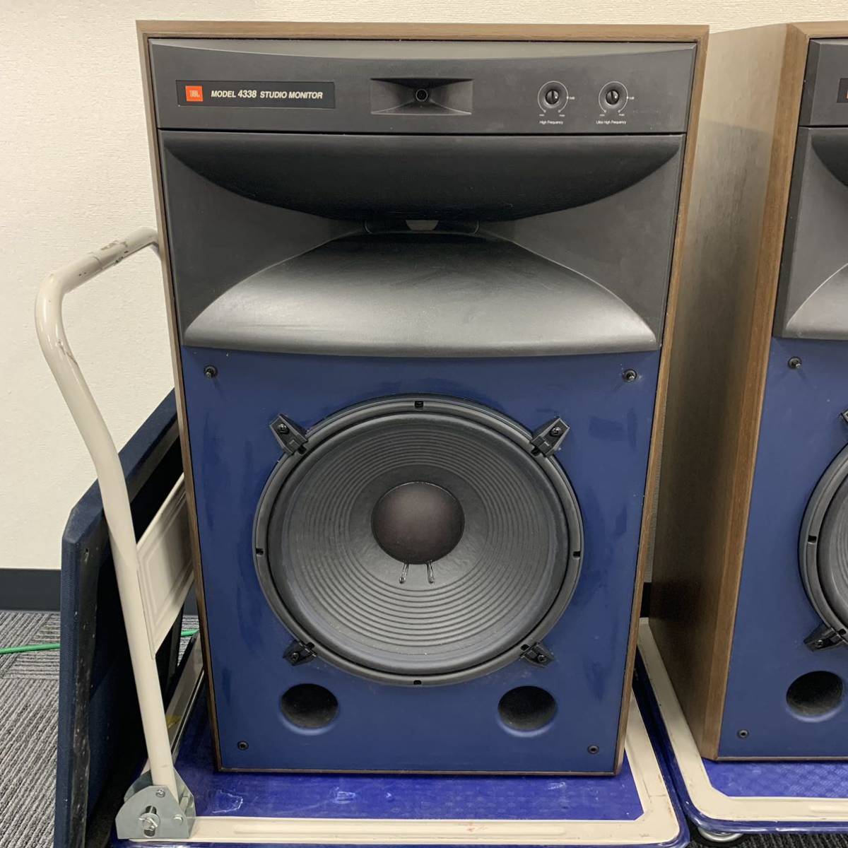 【直接引取り限定】 JBL MODEL 4338 スピーカー STUDIO MONITOR フロア型 3way Dr 1148-165_画像5