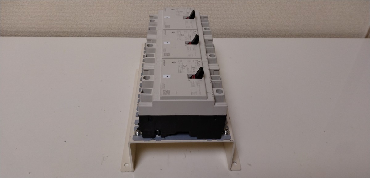 三菱電機 ※ノーヒューズブレーカー30A×3台(NF50-KC)_画像9