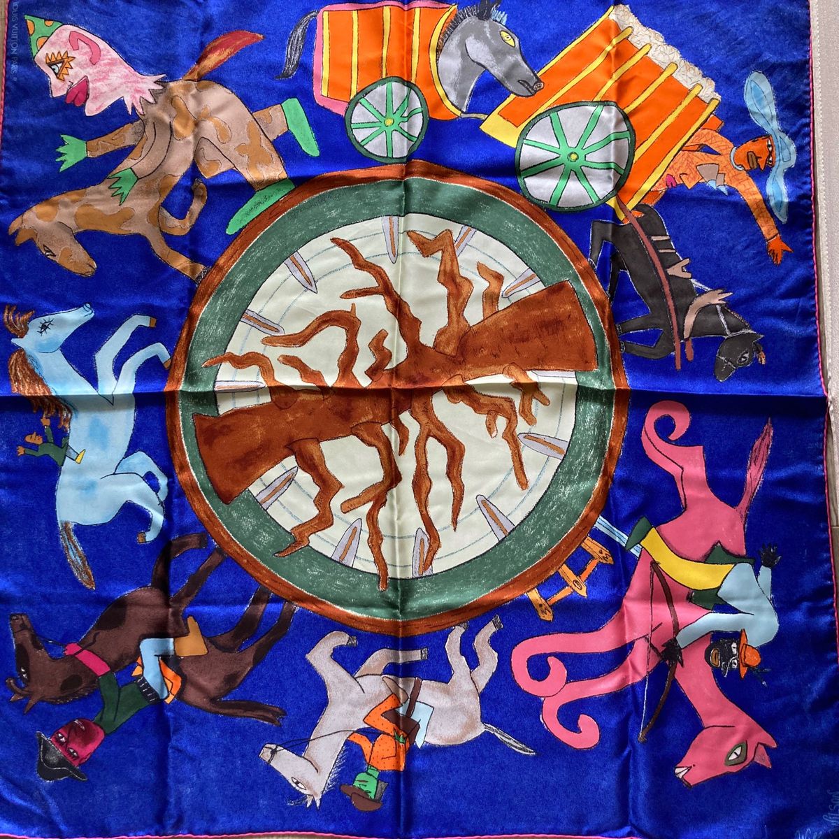 ルイヴィトン シルクスカーフ 美品|