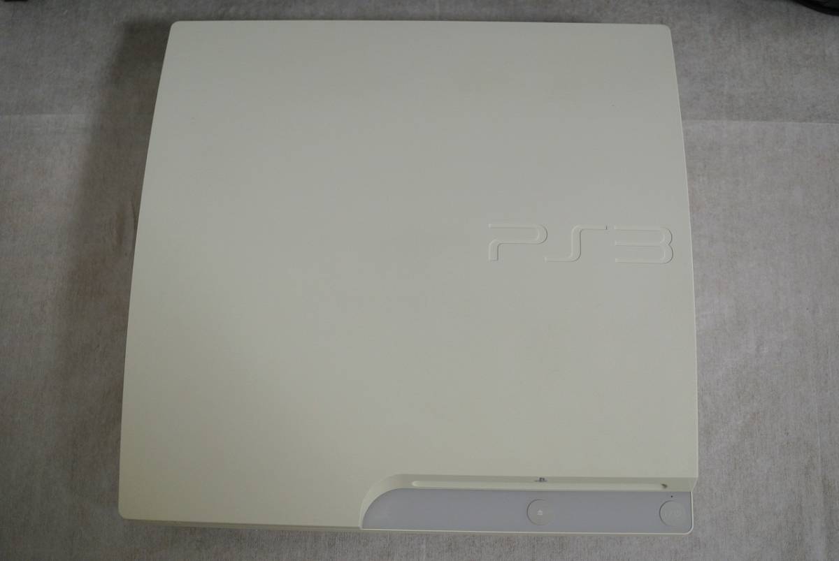 PS3 プレイステーション３　CECH-3000A クラッシック・ホワイト_黄ばみ有り