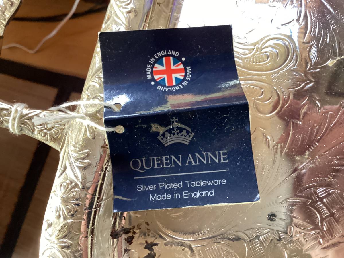 値下げ　未使用新品　銀のトレイ　銀メッキ　QUEEN ANNE 英国製　新品　横幅44 cm取手含む　横幅トレイ部34cm 奧行24cm. 高4cm_画像10