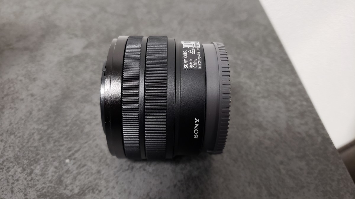 送料込み SONY ズームレンズ FE 28-60mm F4-5.6 SEL2860とC-PLフィルター　キットレンズ　ソニー_画像6