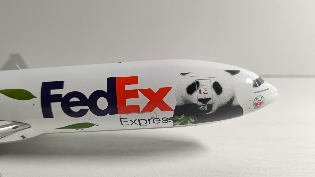 1/200 JC WINGS FedEx Express BOEING 777-200F Panda Model_画像6