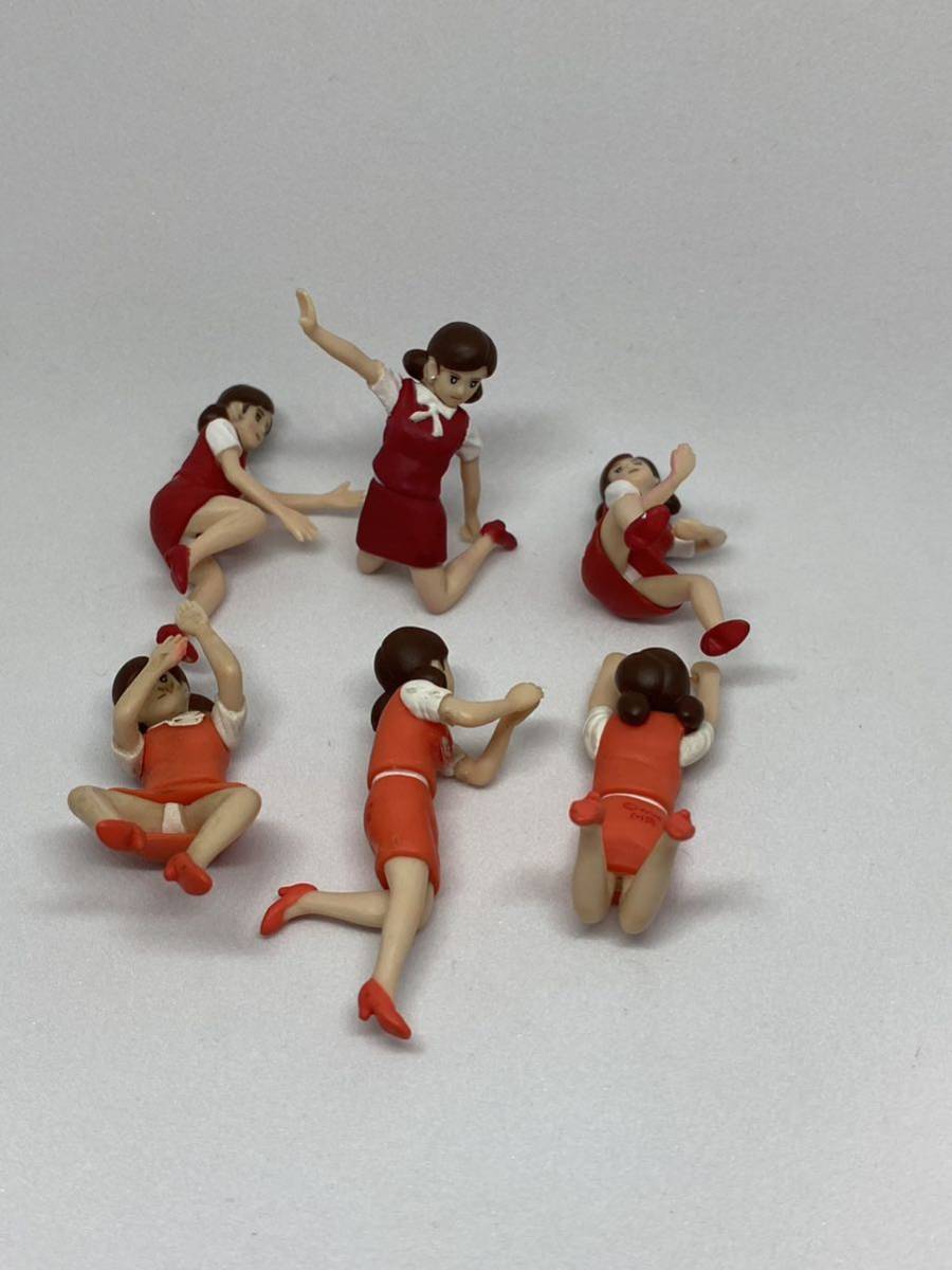 コップのフチ子　フチ子　フチ子さん　グッズ　フィギュア 人形　ドール　飾り　置物　セット　赤　オレンジの制服_画像1