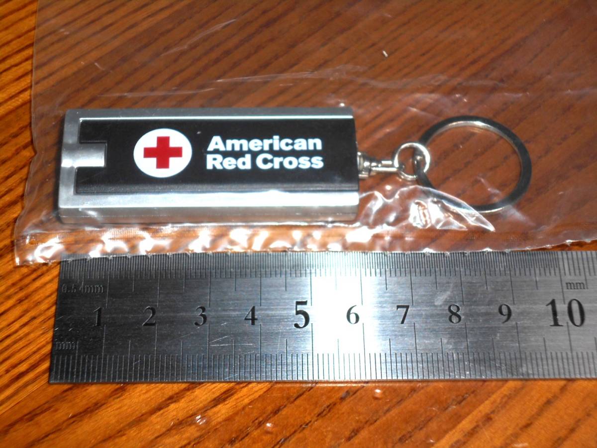 未開封非売品☆米軍基地所属アメリカ赤十字 American Red Cross の携帯ミニライトキーホルダー_画像5