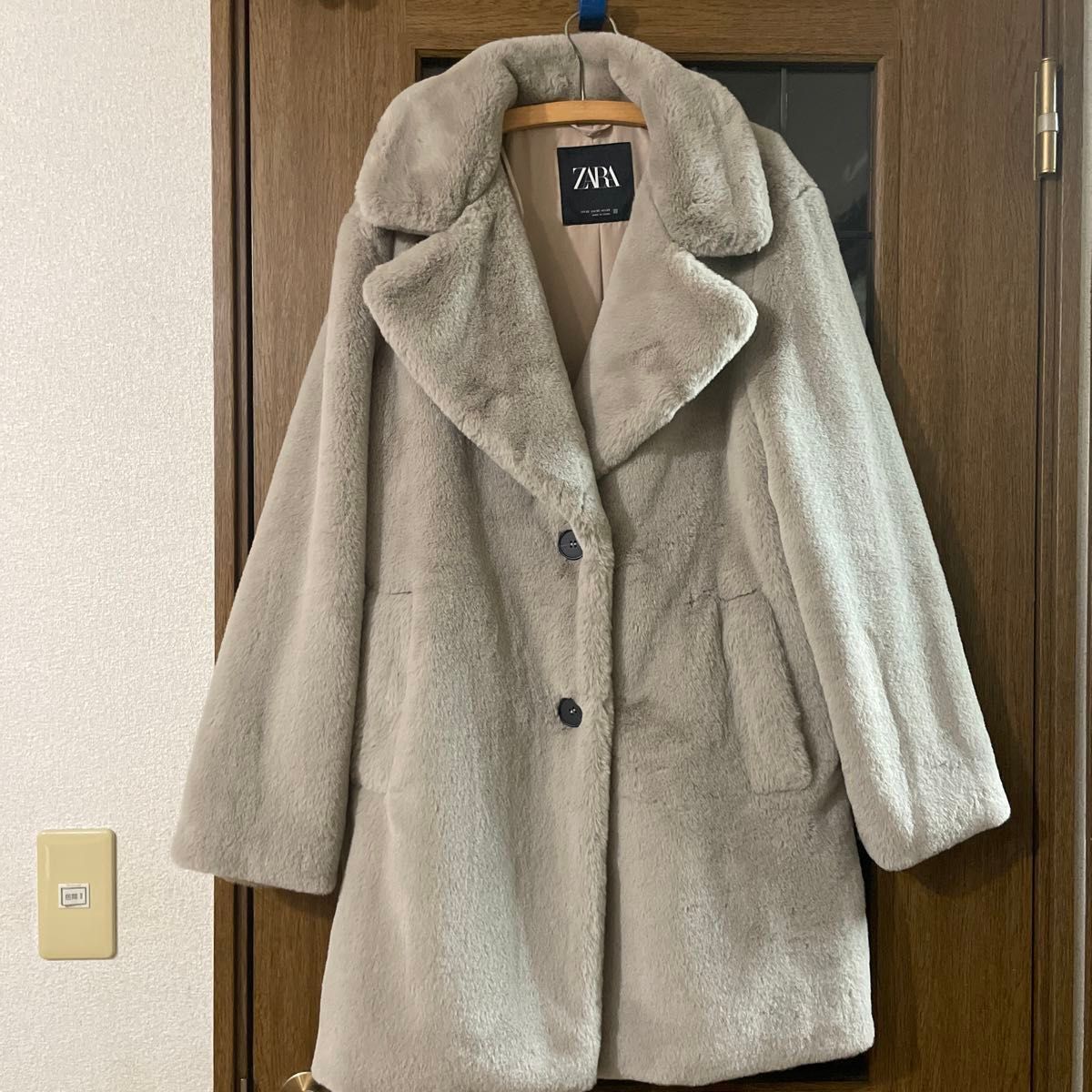 ZARA フェイクファーコート|Yahoo!フリマ(旧PayPayフリマ) ZARA フェイクファーコート|Yahoo!フリマ(旧PayPayフリマ)