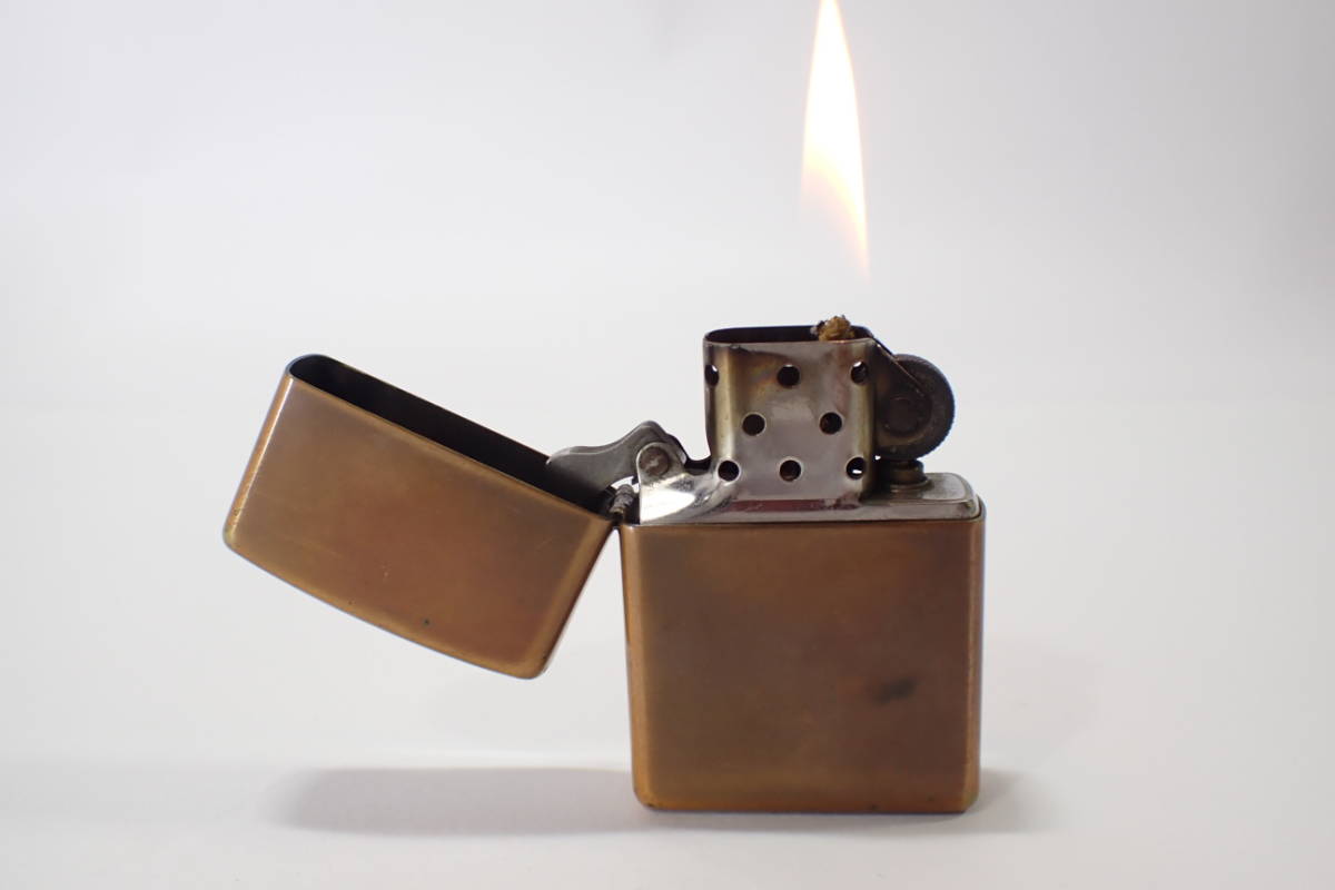 83509【 B ZIPPO 01 】ジッポー 着火確認済み 2001 2001年 BRADFORD PA MADE IN USA アメリカ製 _画像10