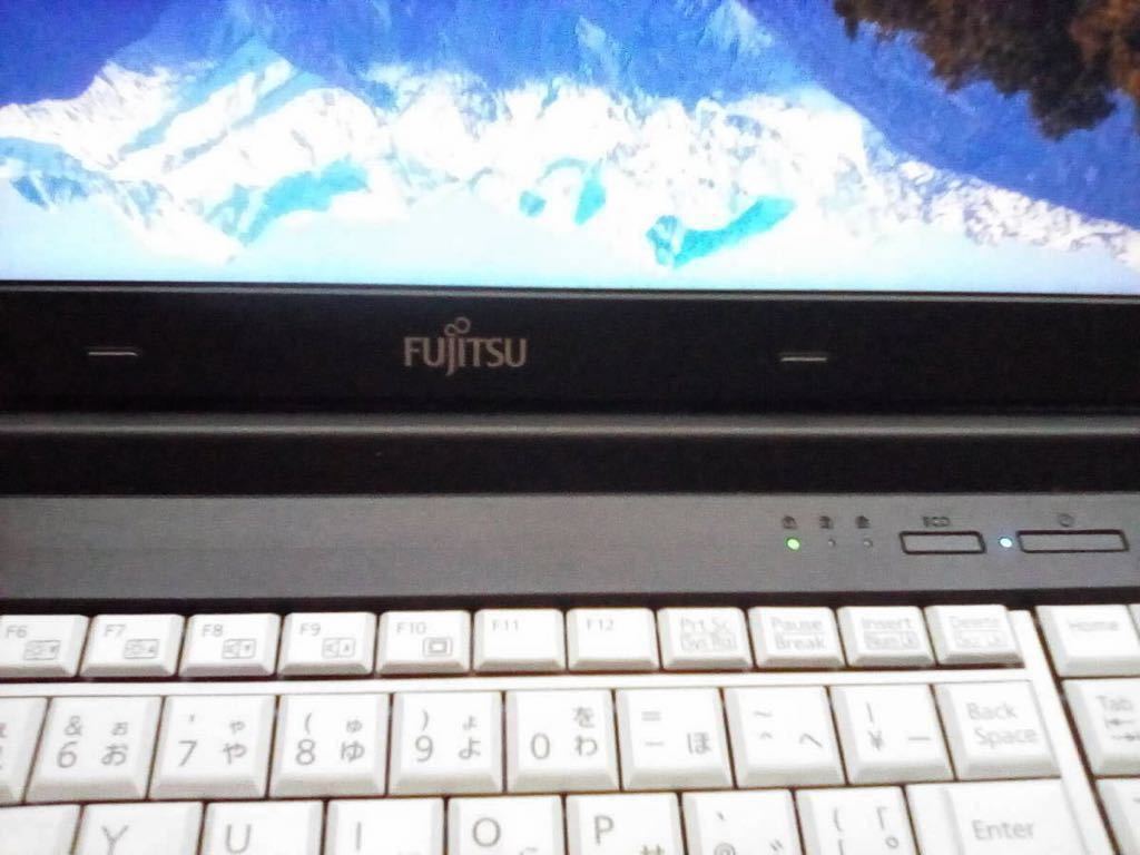 富士通15.6型 LIFEBOOK A 57ノートパソコン Windows11 と未開封新品マウス(白色)